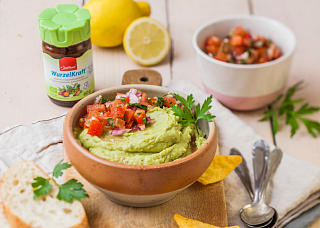 WurzelKraft Power Guacamole mit Tomaten Salsa